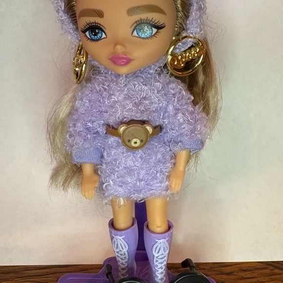 Barbie Extra Minis Dolls LOT of 4 - Picture 5 of 6